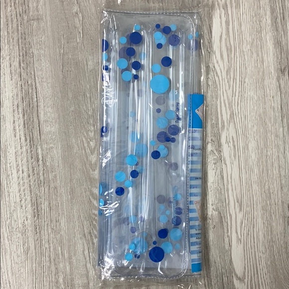 NWT Ocean Spring Water Filled Cushion - Picture 3 of 4